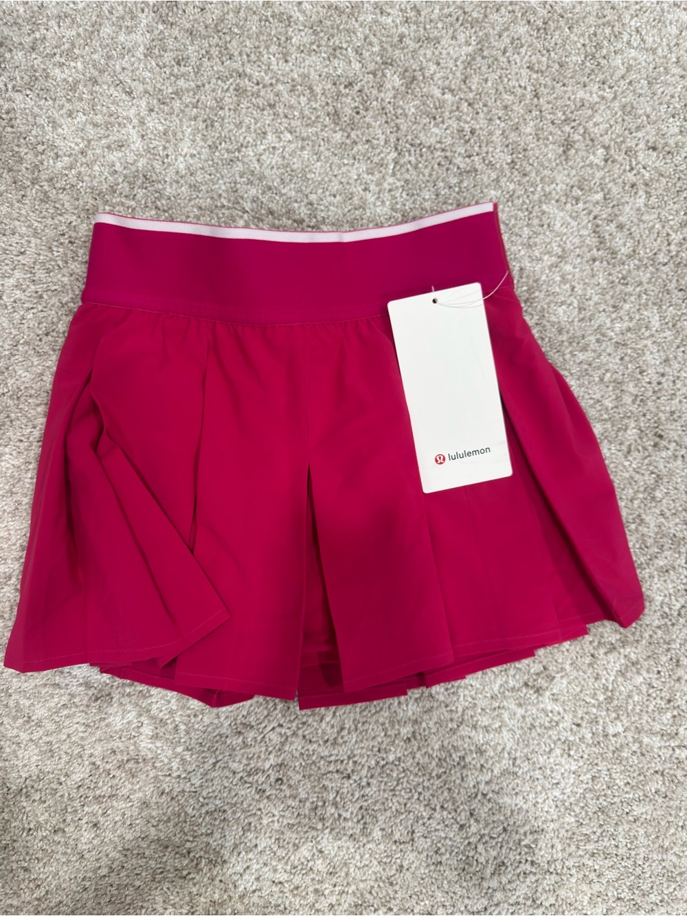 lululemon athletica Vibrant Hot Pink Pleated Skater Skirt - Picture 5 of 6